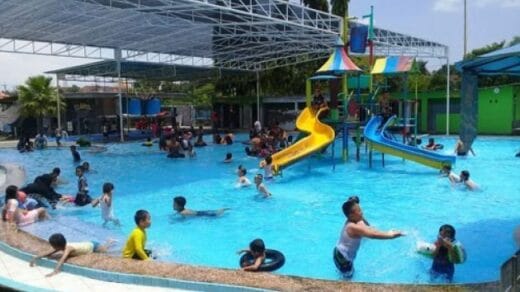 4 Wisata Pandaan Kolam Renang dengan Berbagai Wahana